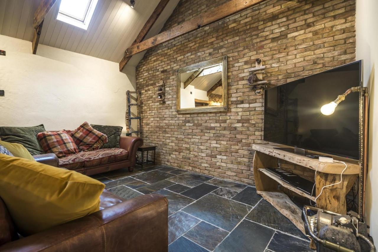Lavender - Luxurious Barn Conversion - Blossom Farm Johnston Luaran gambar