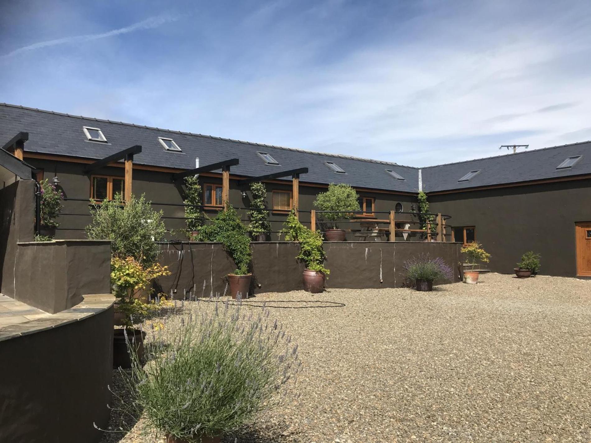 Lavender - Luxurious Barn Conversion - Blossom Farm Johnston Luaran gambar